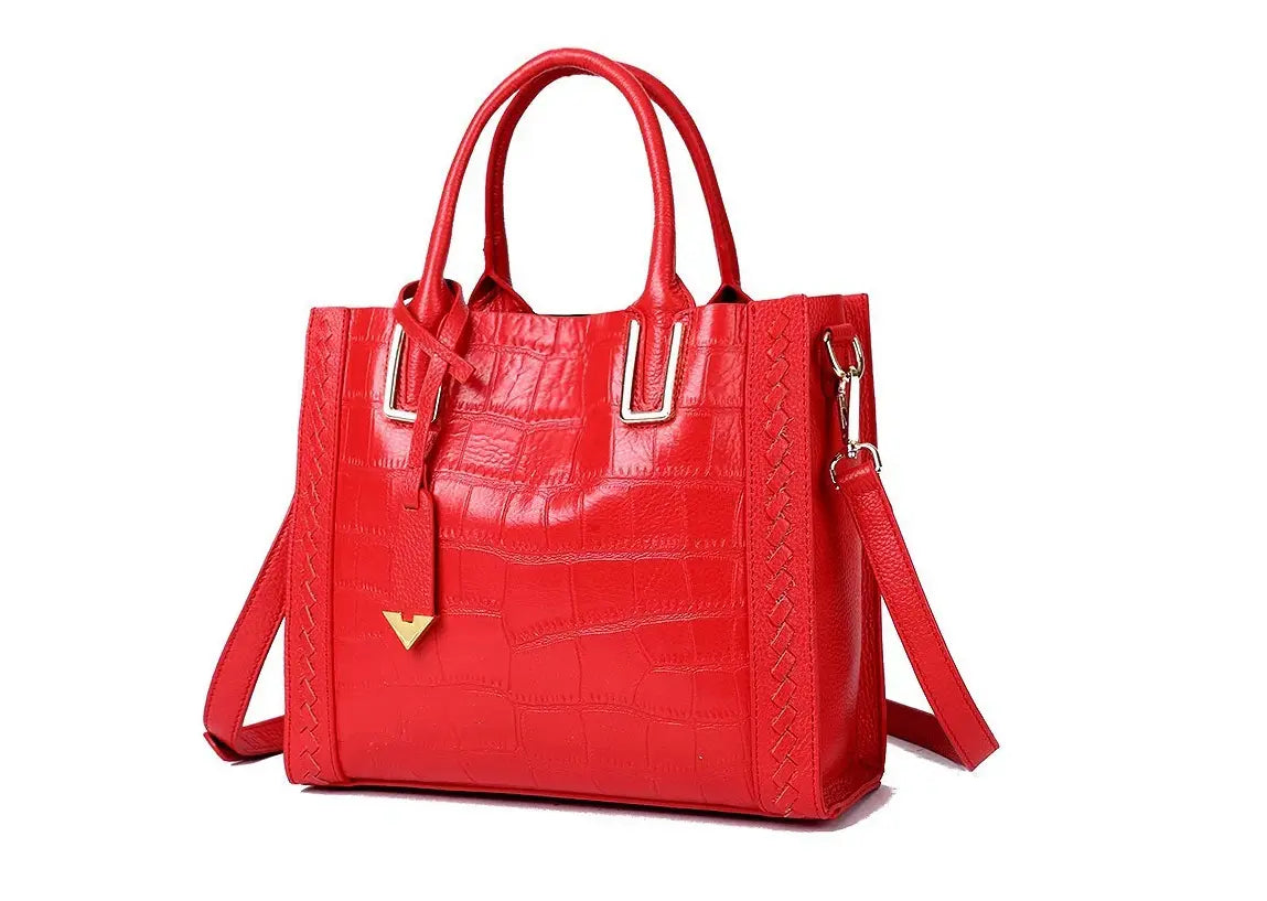 Caring for Your Leather Bags: Tips to Keep Them Looking New - Ezeyor