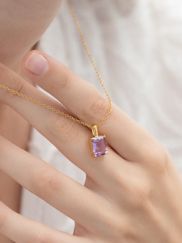 Lavender Amethyst Emerald Cut Pendant Necklace | 18k Gold Vermeil | 2.5 Carat Vianne Jewellery