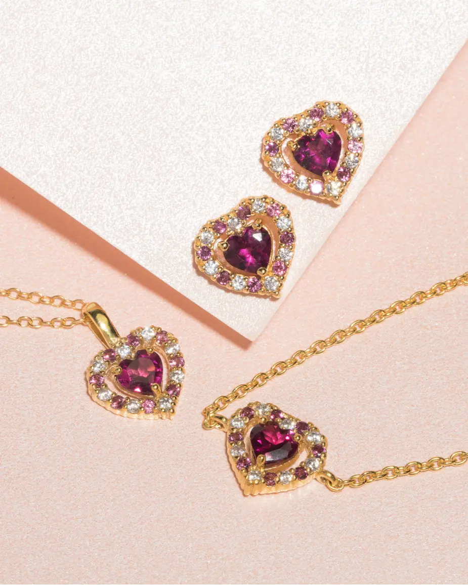 Red heart rhodolite garnet bracelet and matching earrings in 18k gold vermeil with pink rhodolites and simulated diamonds