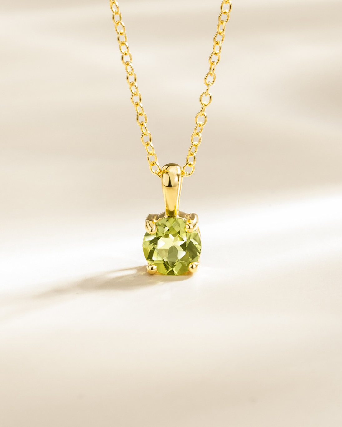 Peridot Solitaire Pendant Necklace in 18k Gold Vermeil Vianne Jewellery