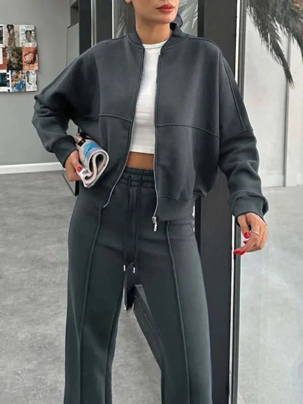 Black baseball collar zip up outerwear and drawstring pants set for women