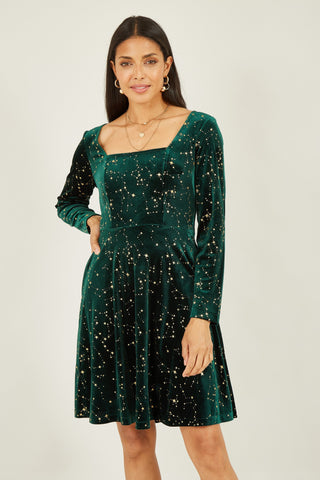 Green Star Foil Print Long Sleeve Skater Dress - Ezeyor
