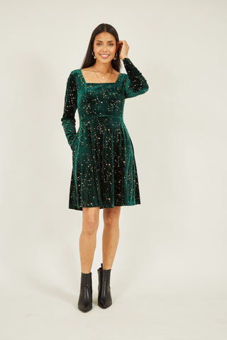 Green Star Foil Print Long Sleeve Skater Dress - Ezeyor