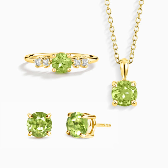 Peridot jewellery set with necklace, ring, and earrings in 18k gold vermeil for everyday wear