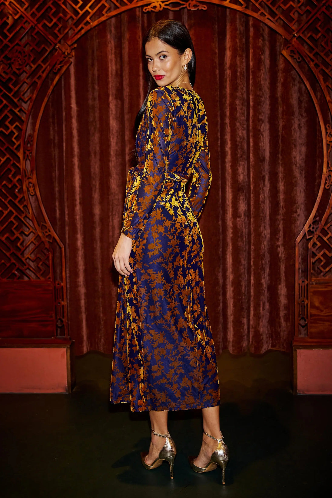 Yumi Navy Velour Stretch Midi Dress With Long Sleeves Yumi