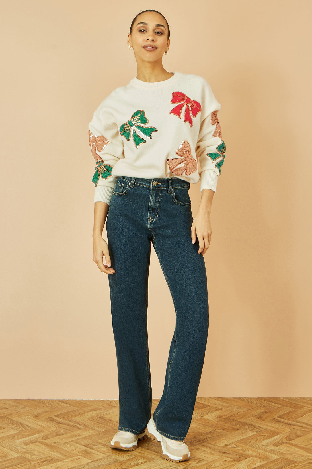 White Sequinned Bow Relaxed Fit Jumper Yumi