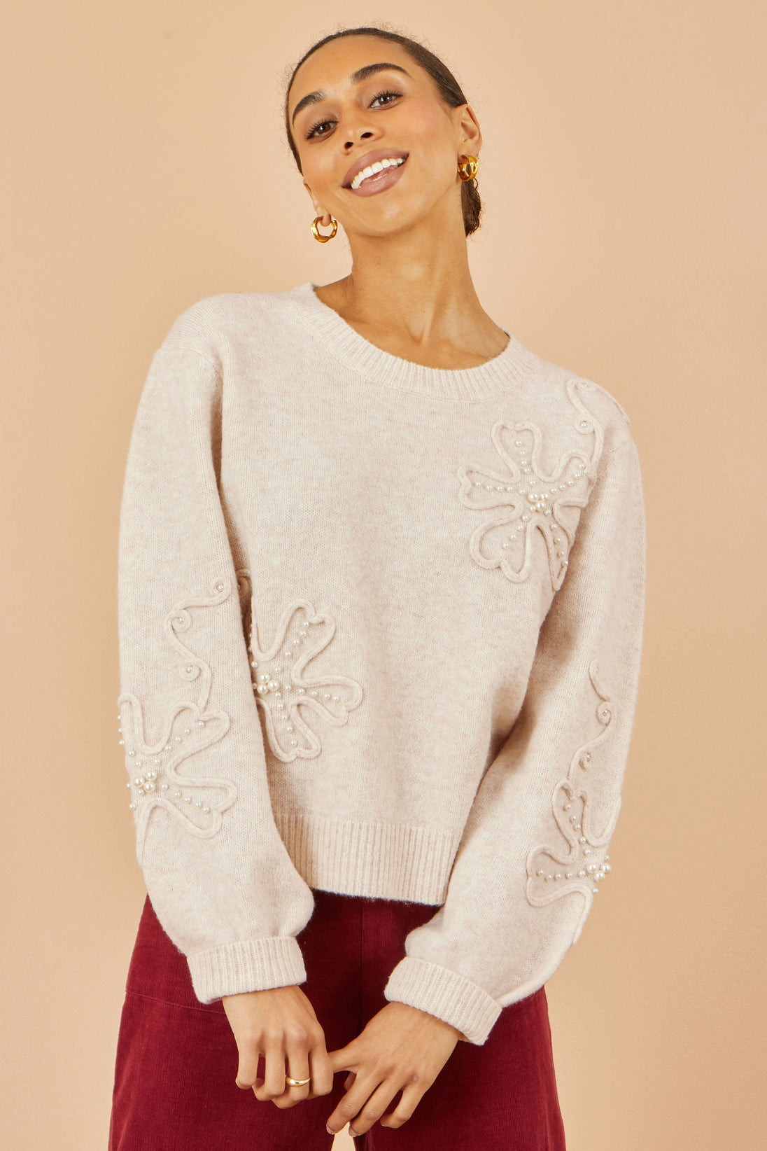 Oatmeal Knitted Jumper With Floral Applique Yumi