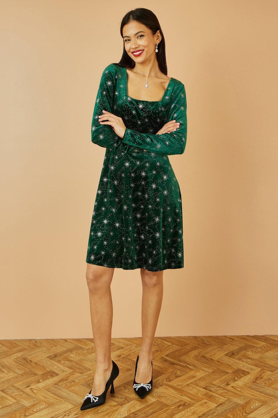 Green Starburst Foil Print Long Sleeve Skater Dress - Ezeyor
