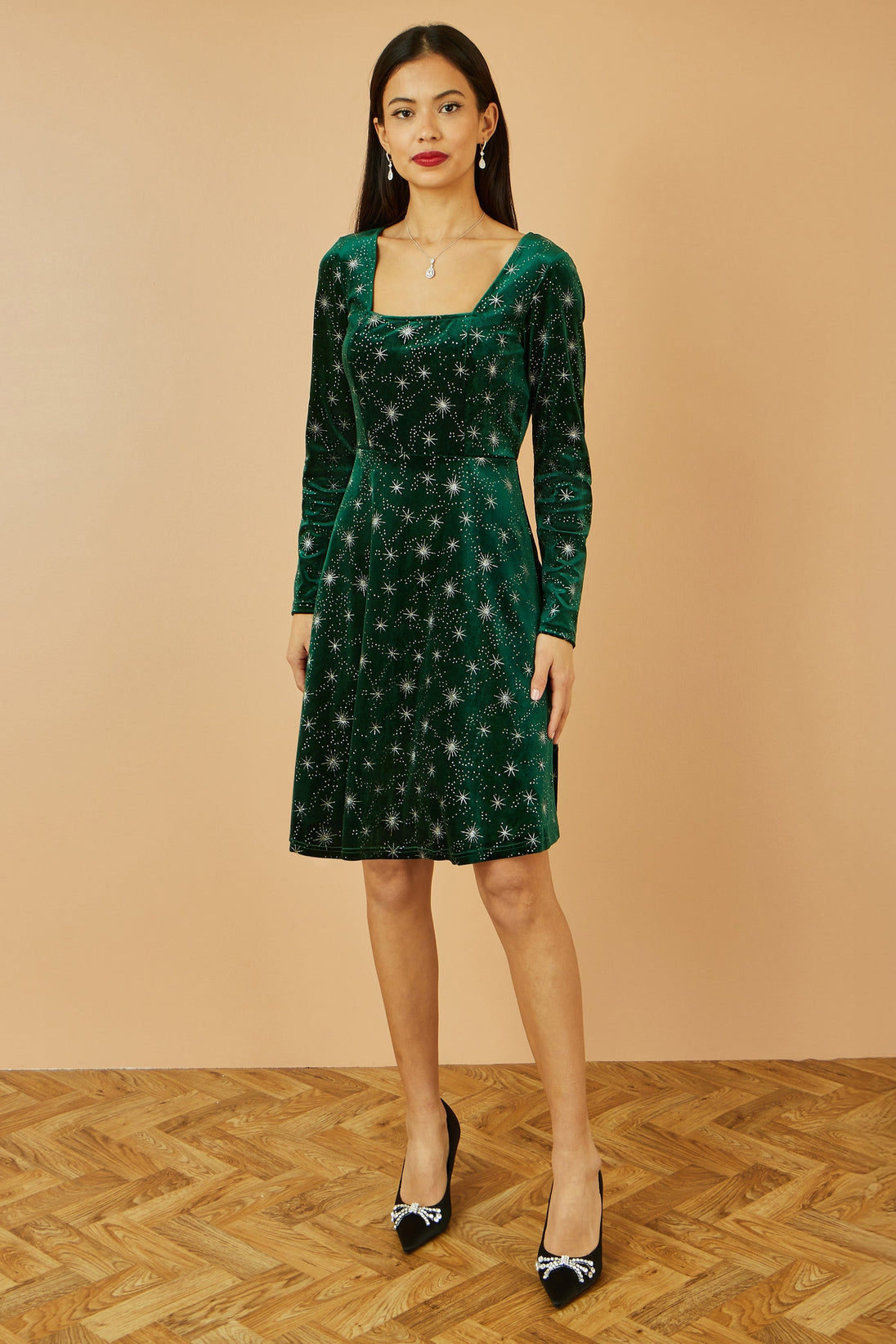 Green Starburst Foil Print Long Sleeve Skater Dress - Ezeyor
