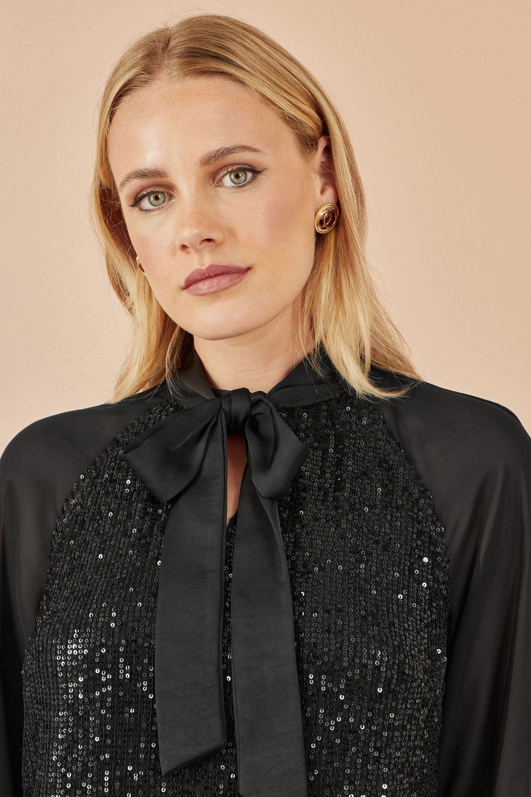 Yumi Black Sequin Bow Top Yumi