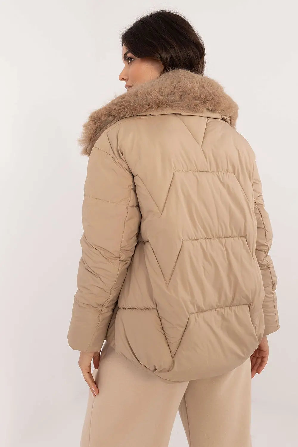 Women’s quilted winter jacket with fur collar in beige polyester, warm and stylish for cold weather