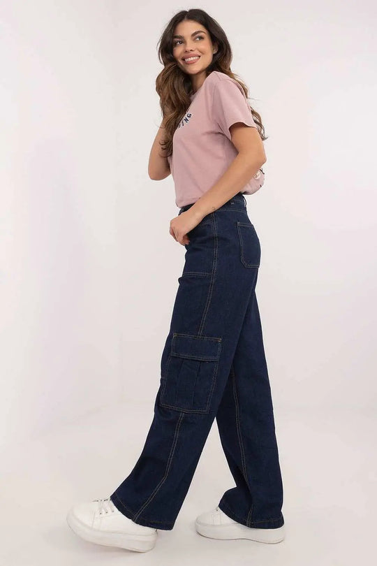 Wide leg jeans for women with cargo pockets, made of high-quality cotton, offering comfortable style and urban character.