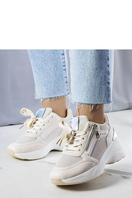 Limited edition beige wedge sneakers with white rubber sole and laces, ideal for summer.