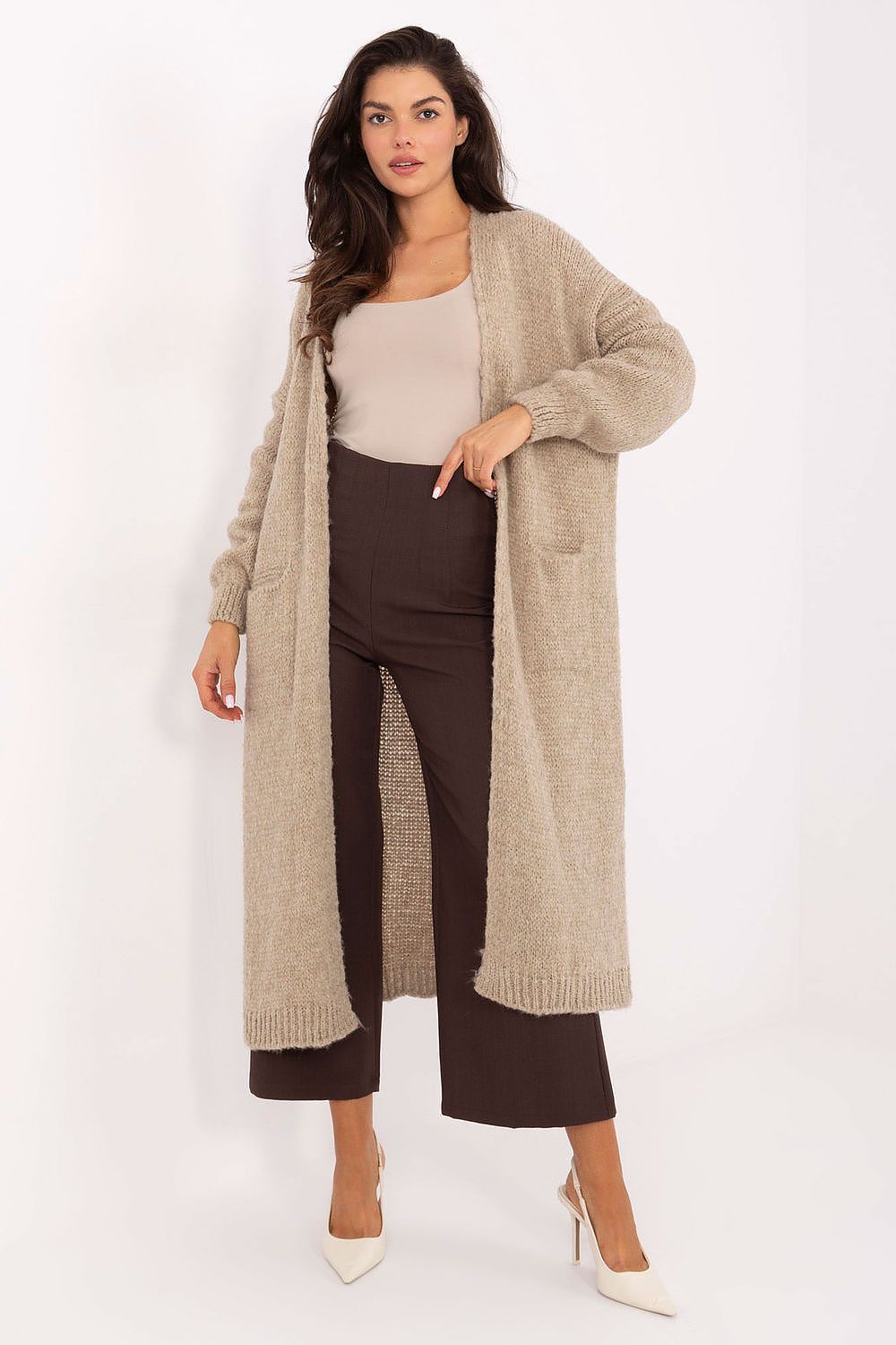 Long women's cardigan beige knee-length soft fabric with pockets and long sleeves