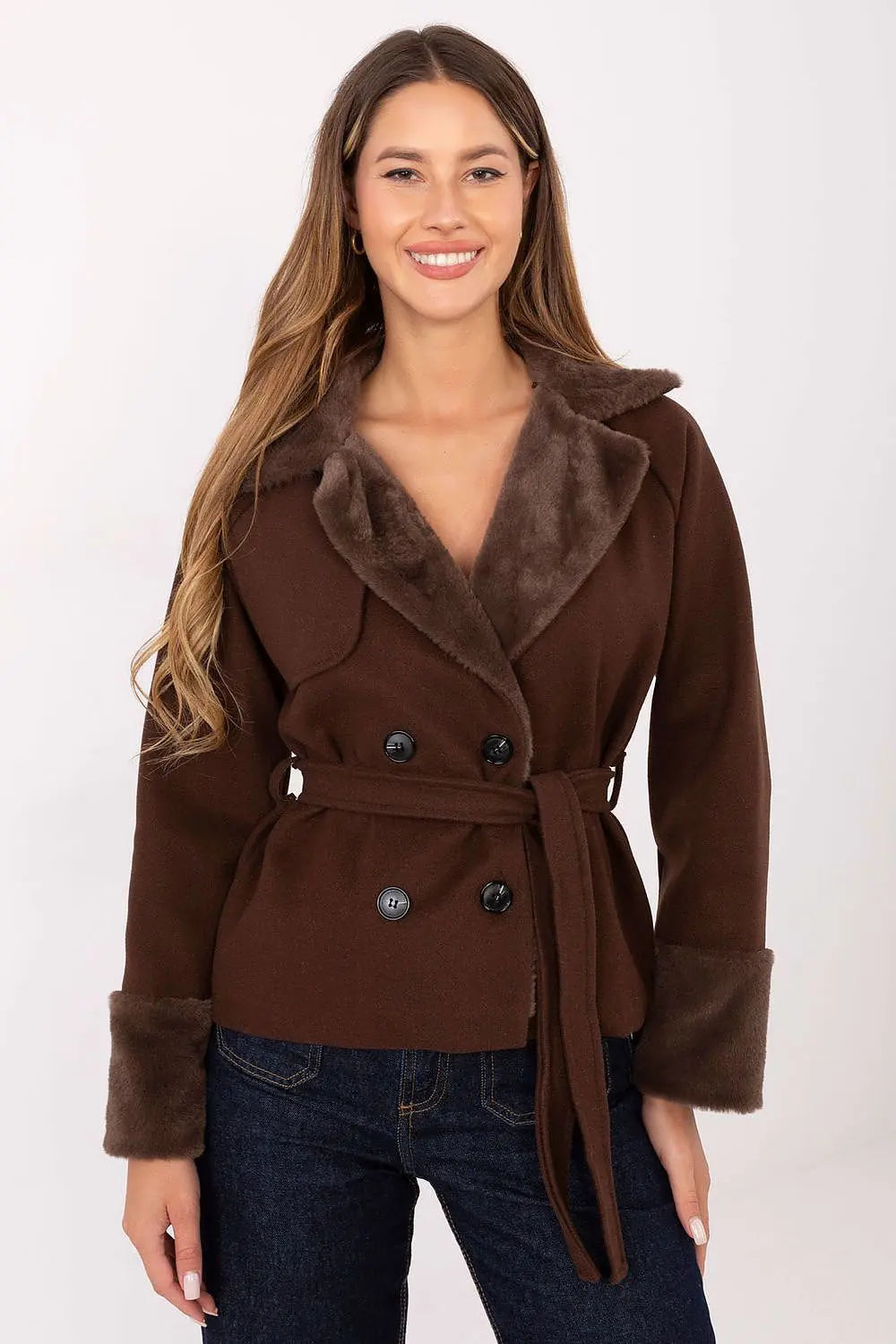 Elegant short women’s coat in brown with fur trim and waist belt, double-breasted style for autumn and winter wear