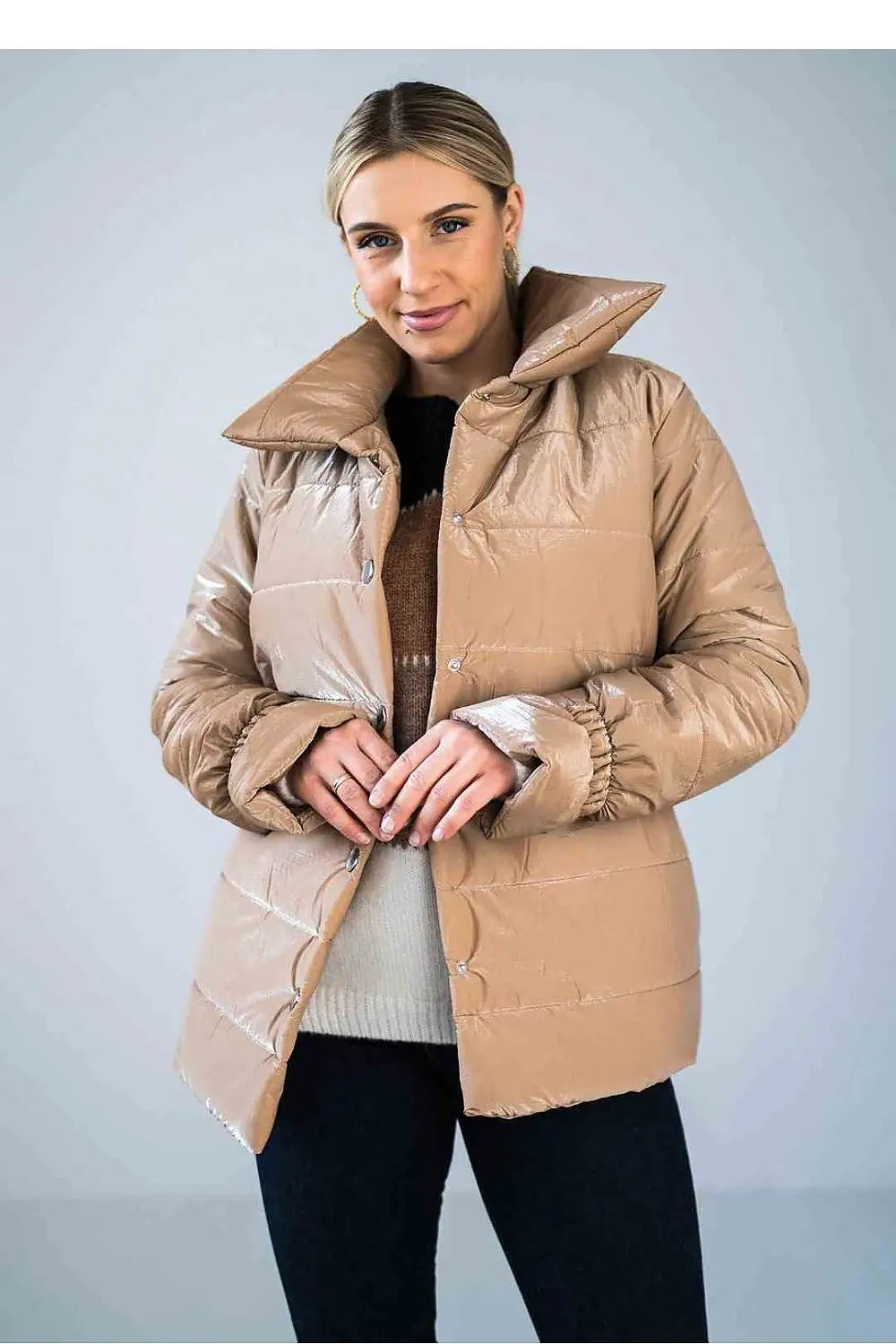 Women’s shiny quilted jacket with high collar and press studs in beige polyester